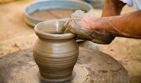 Hand Made Pottery - We recognize the value of traditional skills and handmade products made by our Artisan 